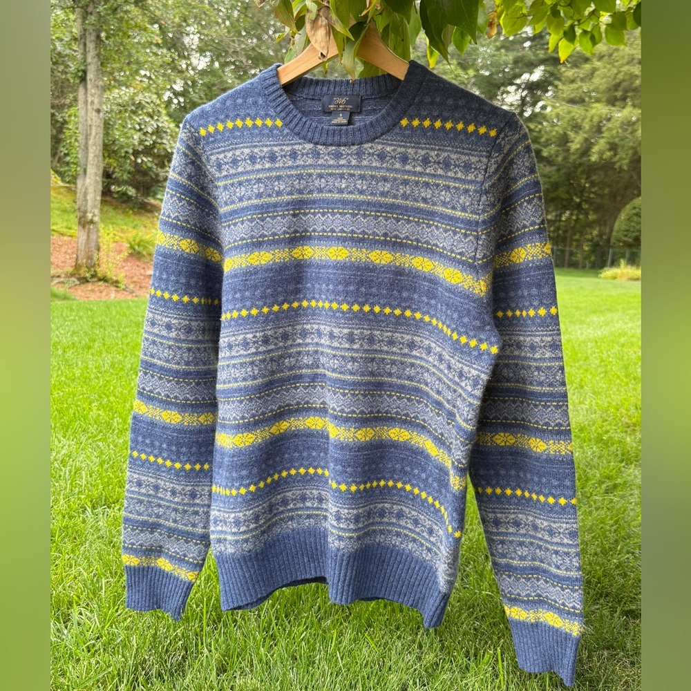 Brooks Brothers Blue and Yellow Crewneck %100 lambs wool Sweater